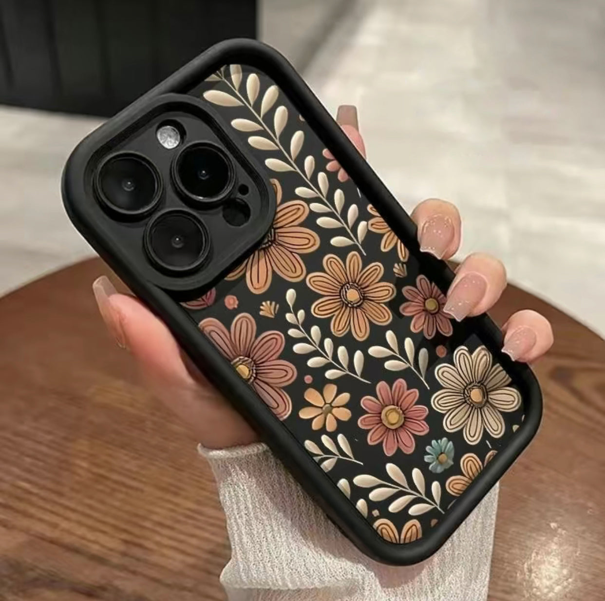 Retro Flowers Pattern TPU Phone Case comfortable for iPhone Soft TPU Bumper Drop Protection Rugged Durable Back Cover for Girl and Boy