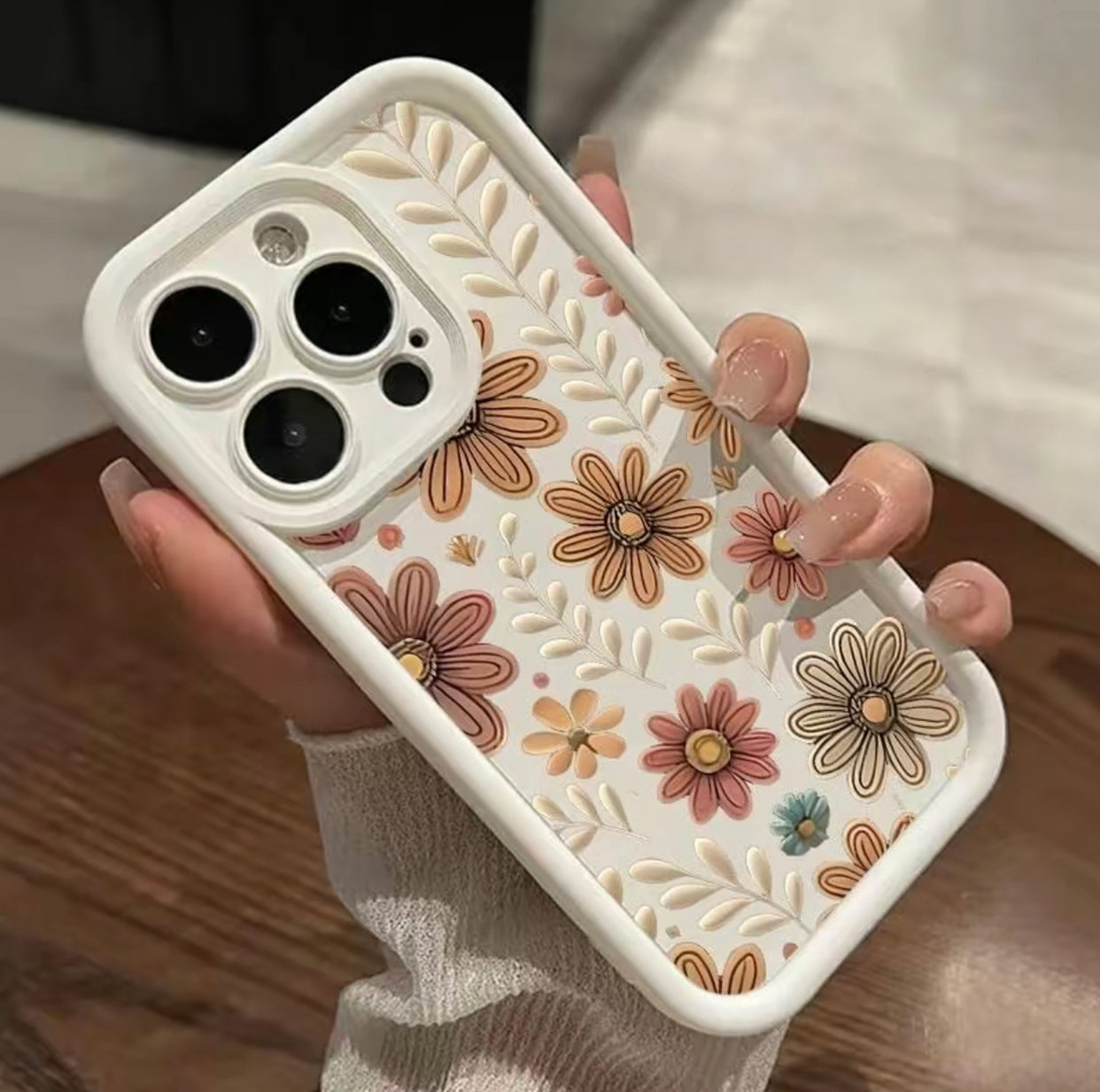 Retro Flowers Pattern TPU Phone Case comfortable for iPhone Soft TPU Bumper Drop Protection Rugged Durable Back Cover for Girl and Boy